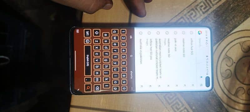 Samsung s10 plus dotted on corner condition 10 by 9 2