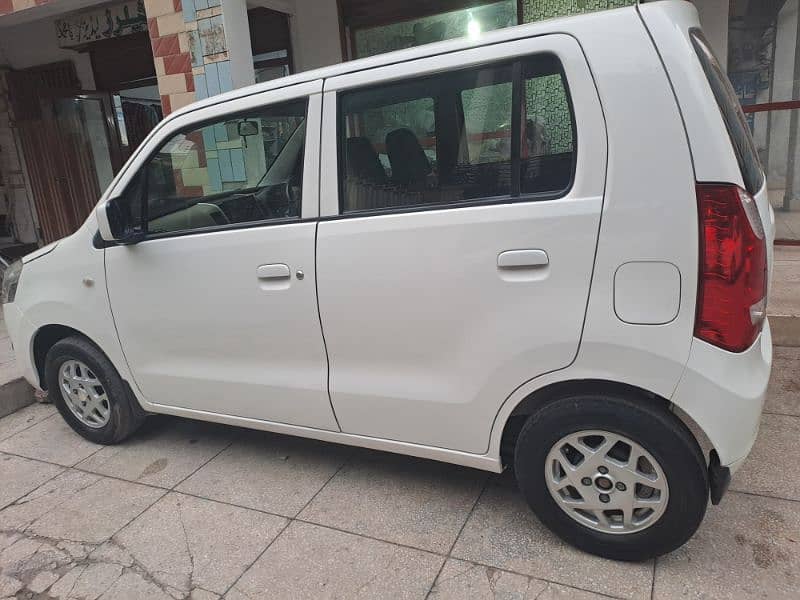 Suzuki Wagon R 2018 1