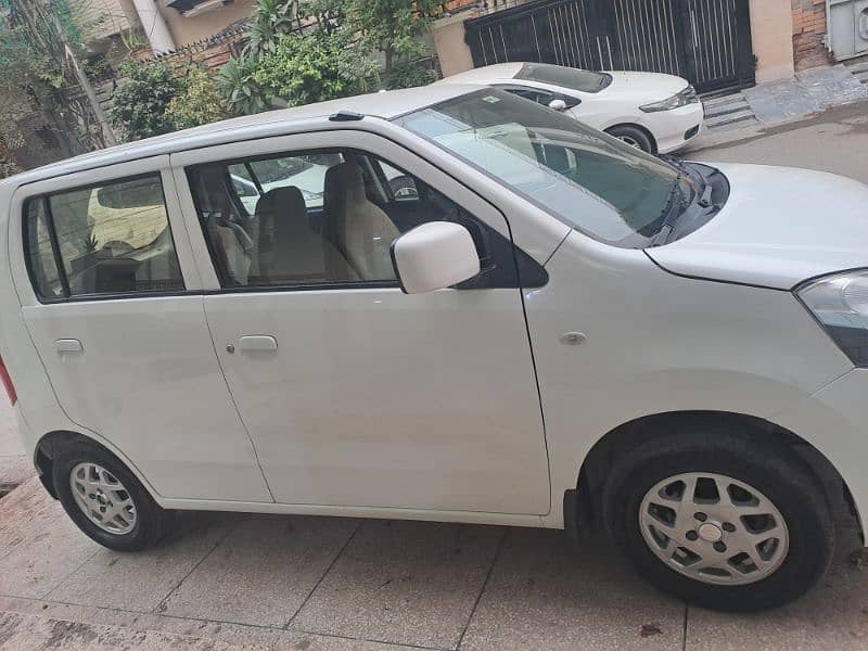 Suzuki Wagon R 2018 4