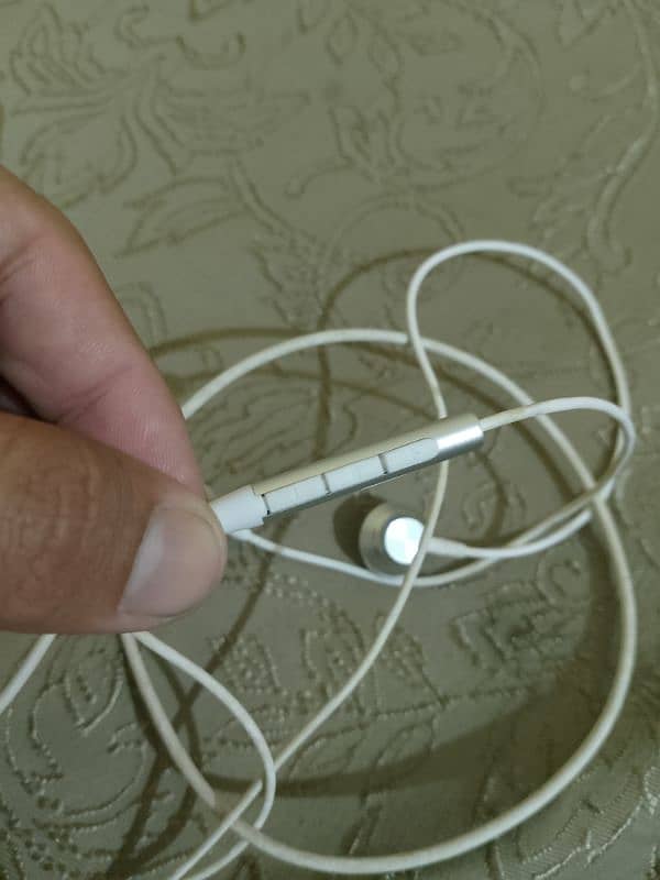 Earphones C-type 0