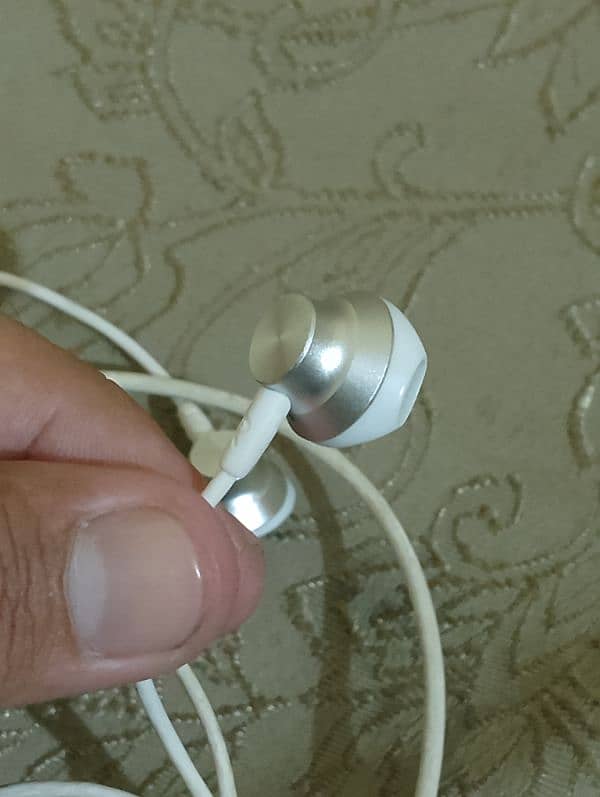 Earphones C-type 1