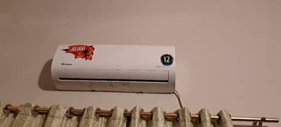 Dawlance 1 tonn split AC and inverter