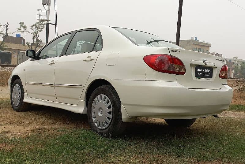 Toyota Corolla Altis 2007 5