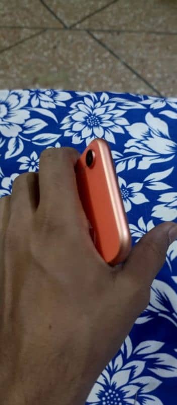 iphone XR pta approved condition 10by10 face id true tone all ok 4