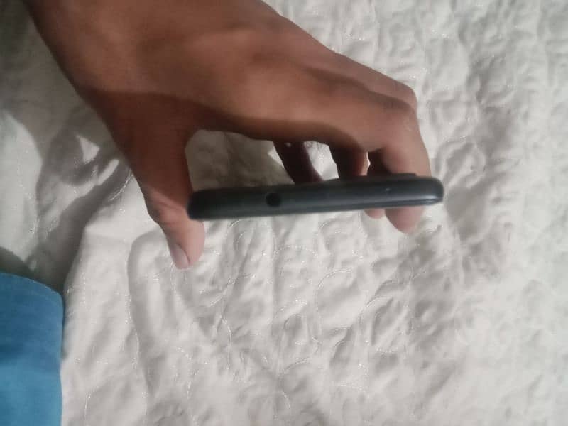 Google pixel 4 5g for sale condition 10/10 only 30000 2