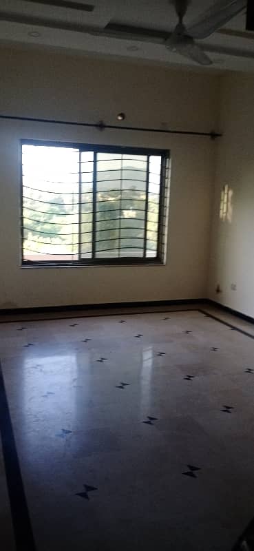 Upper Portion Available for rent in g11 0