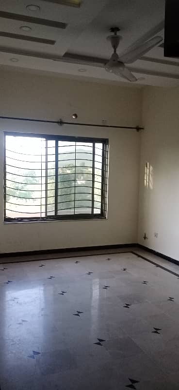 Upper Portion Available for rent in g11 1