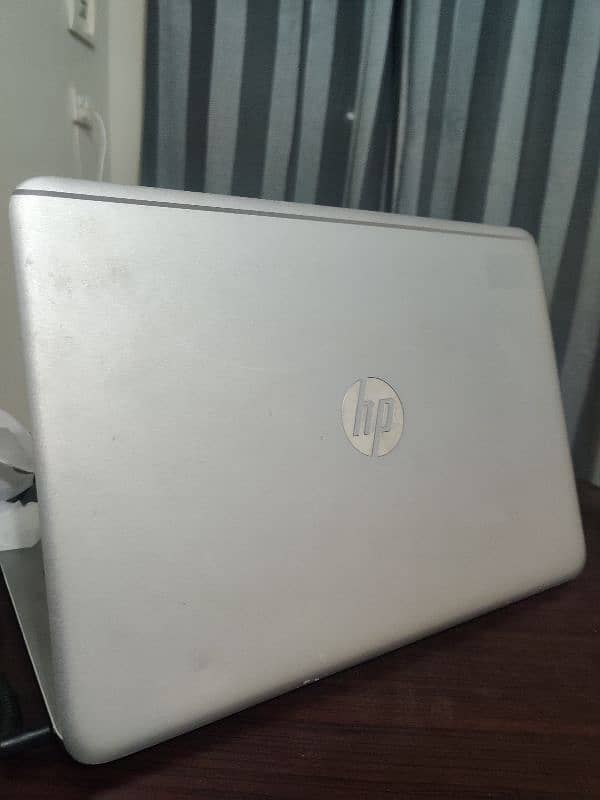 Hp i5 6th generation elitebook folio 2