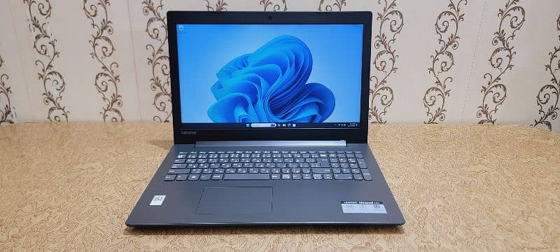 Laptop Lenovo | Core i3, 6th Gen | Slim Lightweight 2