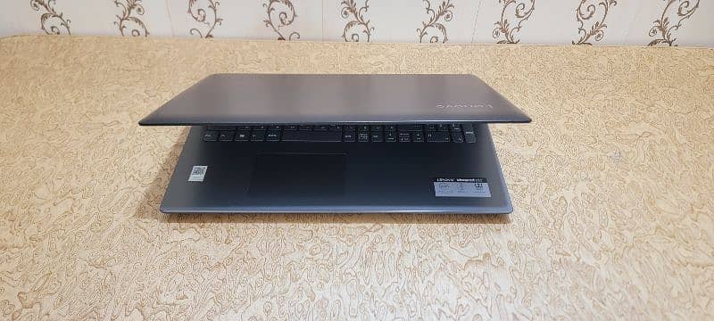 Laptop Lenovo | Core i3, 6th Gen | Slim Lightweight 12