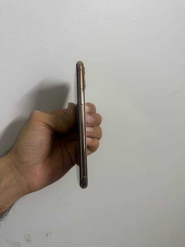 iPhone 11 Pro 256gb PTA APPROVED 4