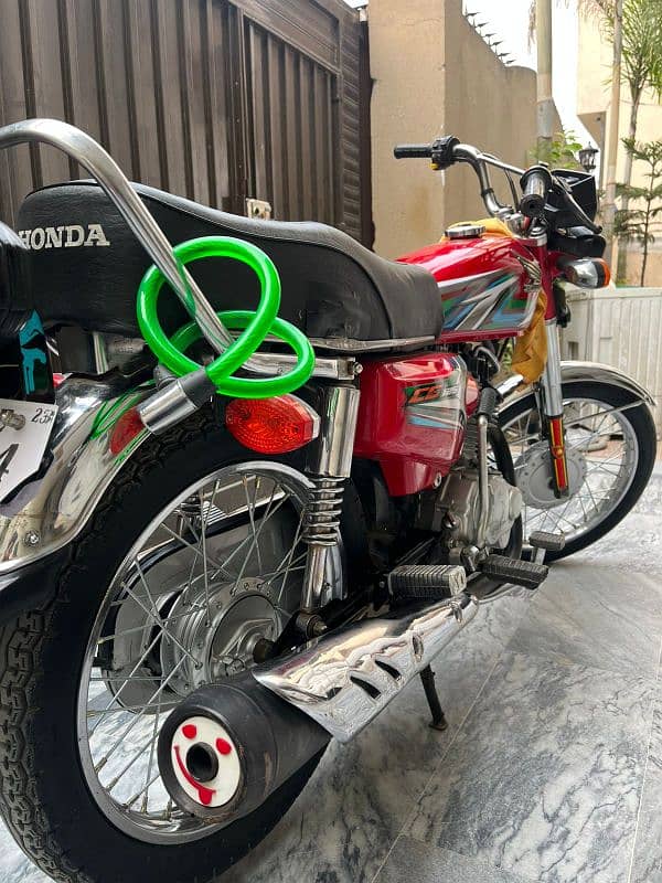 Honda 125 2023 8