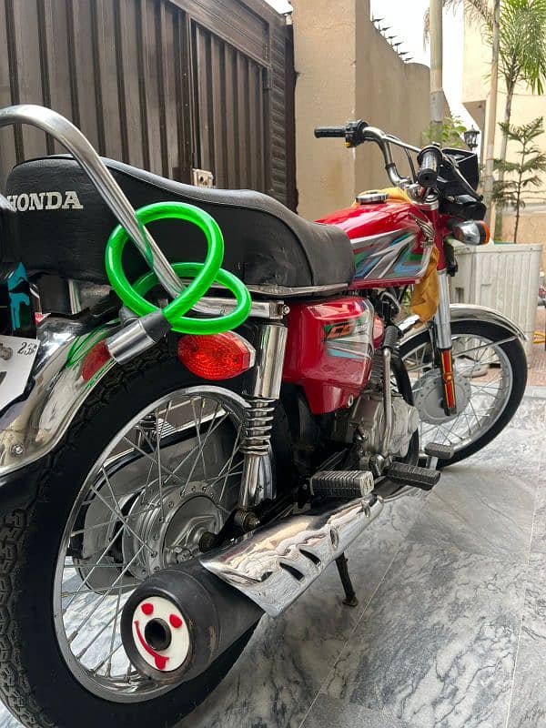 Honda 125 2023 10