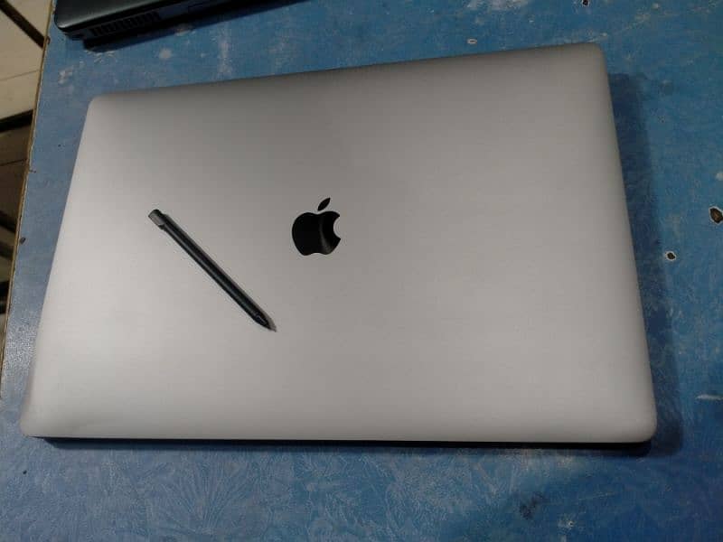 Mazy Krooo Apple MacBook Pro 2019 16" 0