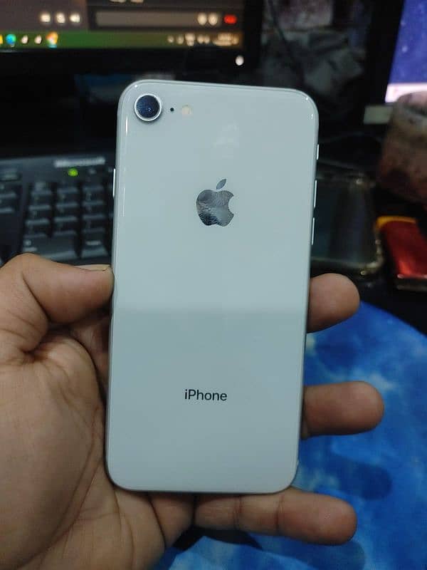 I phone 8 /64 Gb non pta bypass good condition 6