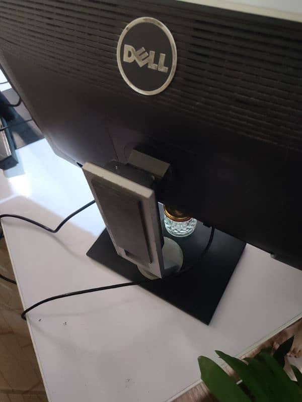 Dell 27 inch 2k LED Monitor for computer 2