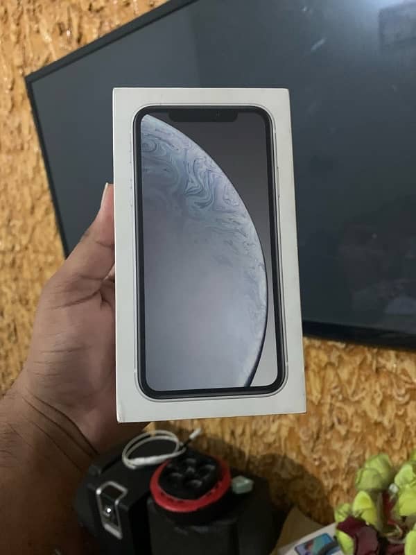 XR single pta approved 64 GB 7