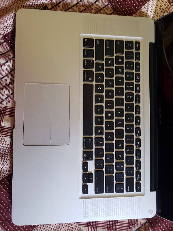 Macbook Pro 2012 i7 3rd gen 16 Gb Ram 160 GB Rom 7