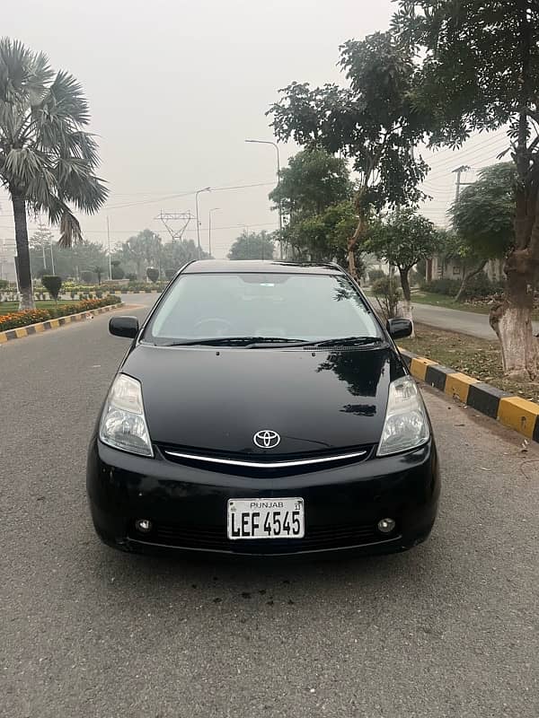 Toyota Prius 2009 excellent condition betr Mira vitz aqua 2