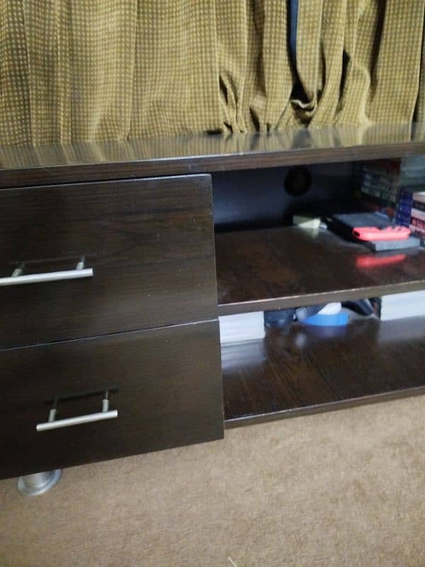 Used TV Console With 5 Drawers Great Condition 1