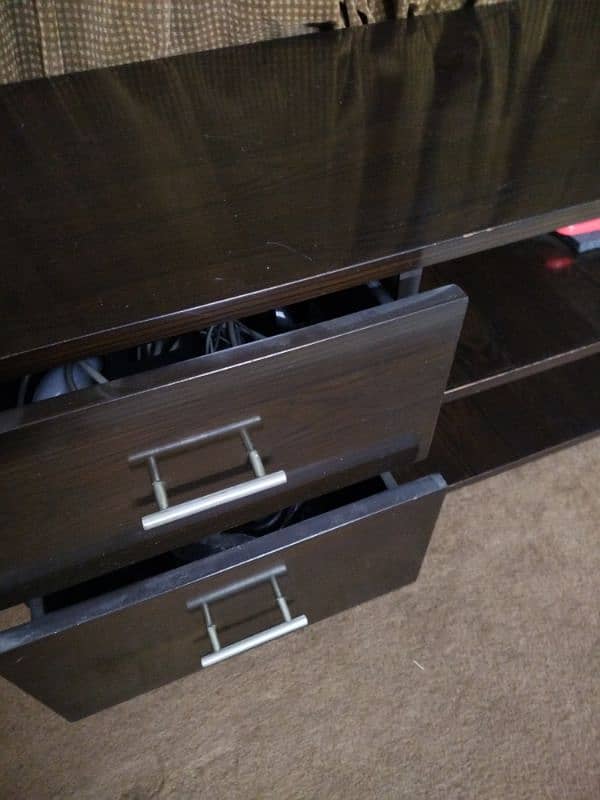 Used TV Console With 5 Drawers Great Condition 2