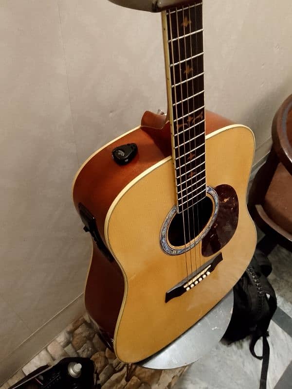 semi acoustic guitar 4