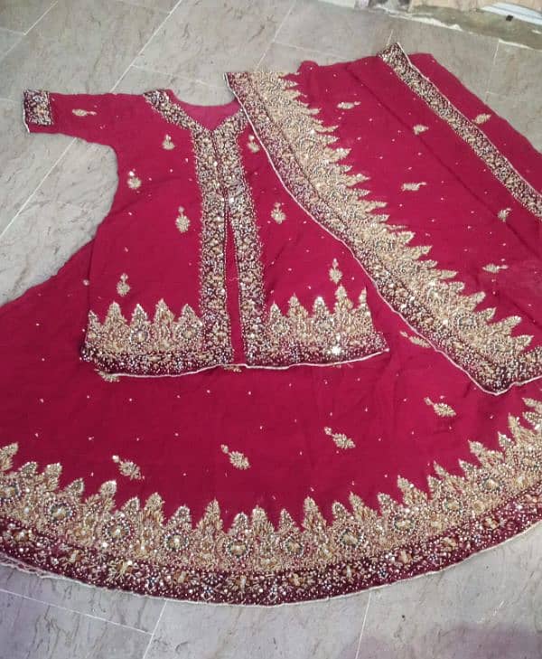 bridal lehnga 0