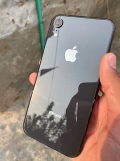 Iphone Xr 128gb argent Sale krna ha Cash Chya 03014400668