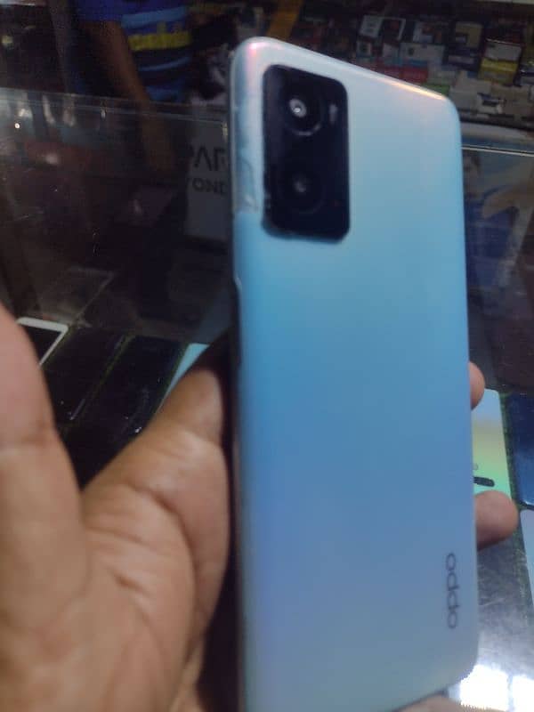 Oppo A76 1