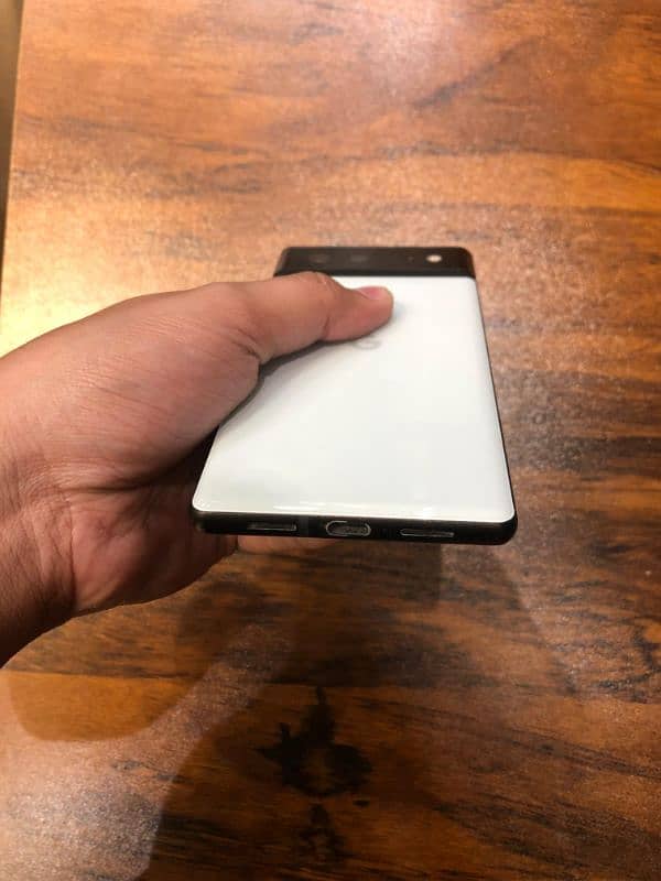 Google Pixel 6  8/128Gb 2