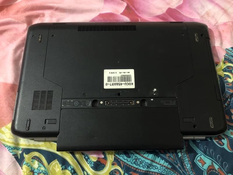 Dell Latitude E5520 i7 2nd Generation 2