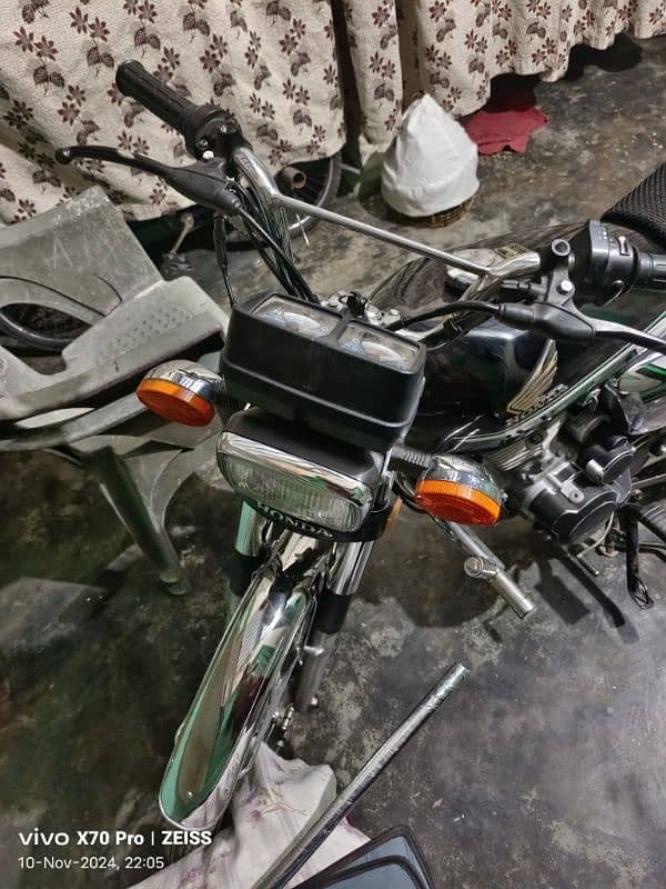 Honda cg 125 self-start special edition 1