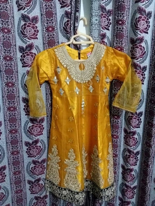 Urgent Kids clothes for sale in cheap price 1