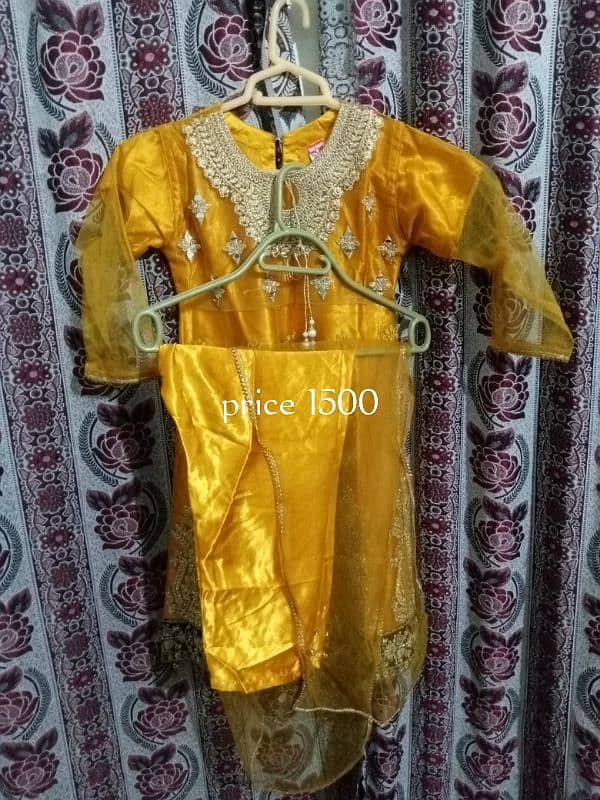 Urgent Kids clothes for sale in cheap price 5