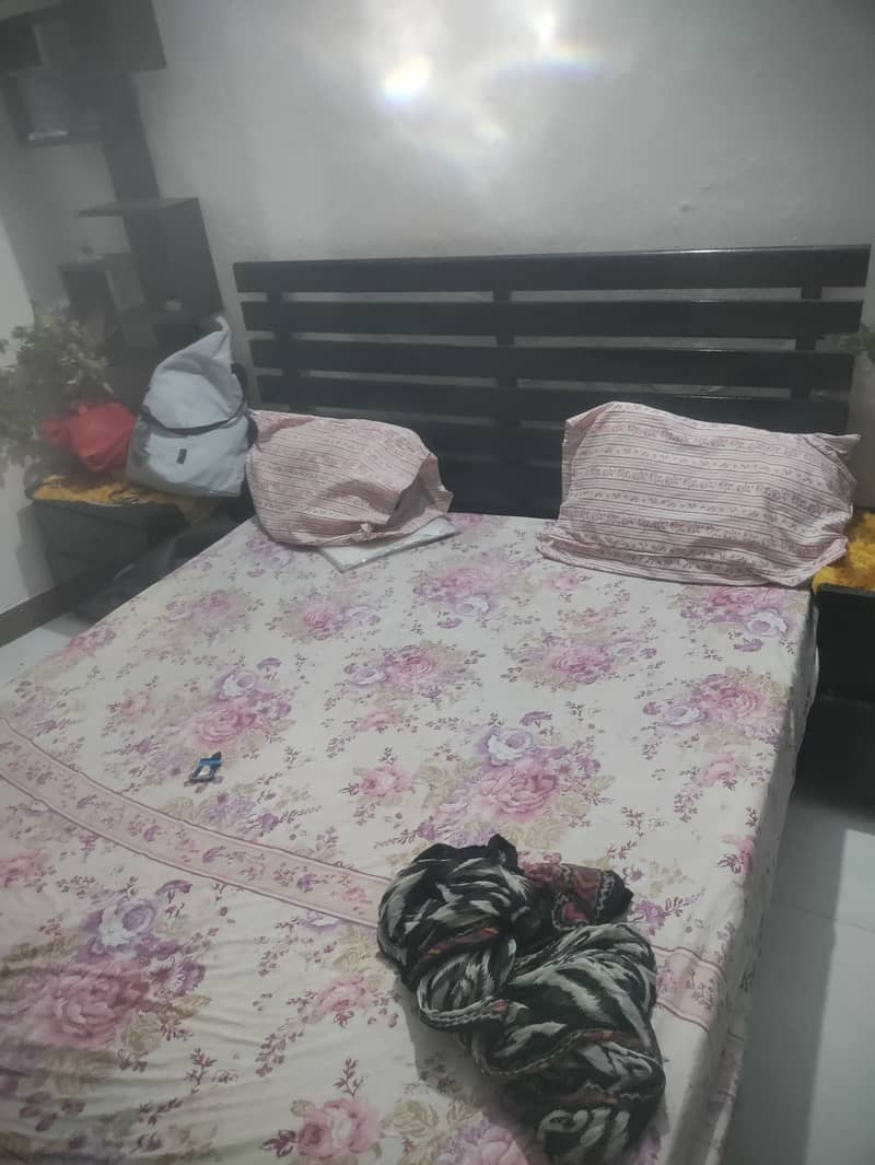 Wooden bed for sale 3