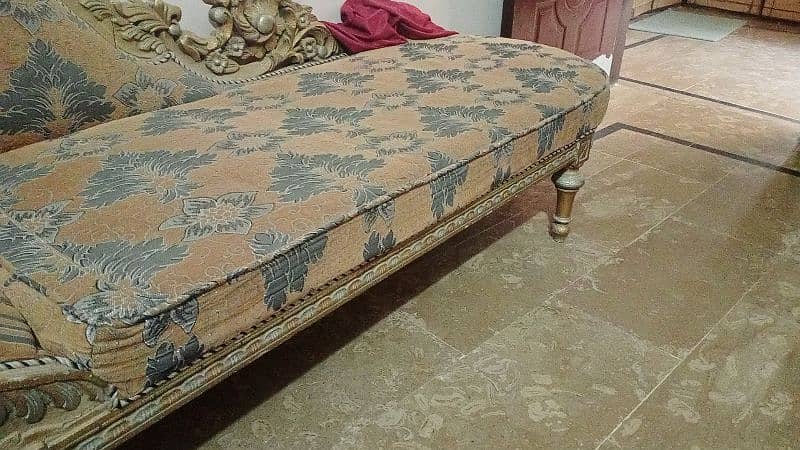 7 seater sofa luxury urgent sale 10