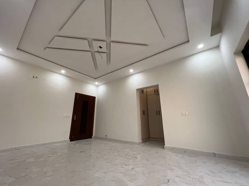 10 MARLA LIKE A NEW LUXURY GOOD CONDITION EXCELLENT HOUSE FOR RENT IN RAFI BLOCK BAHRIA TOWN LAHORE 13