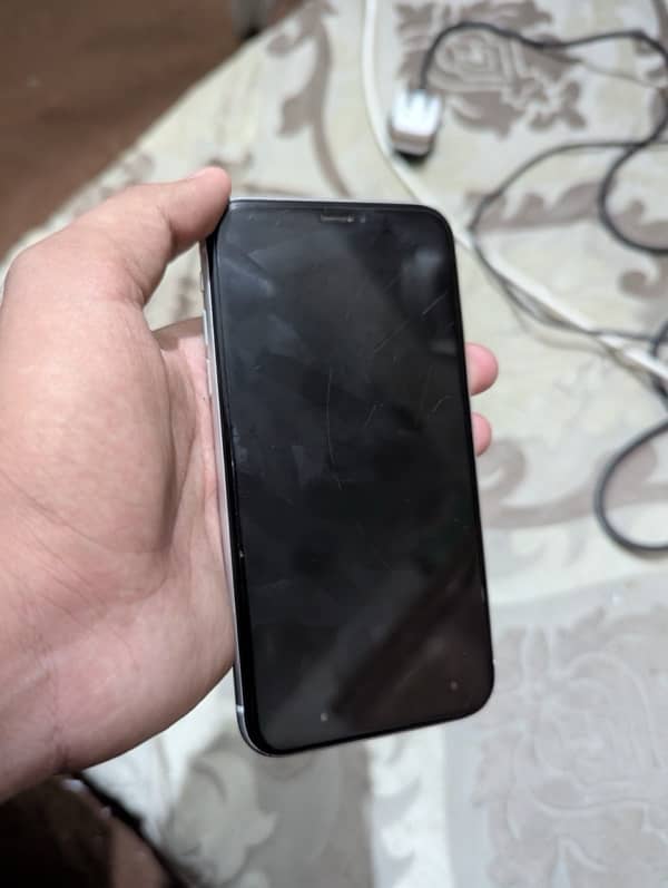 iPhone xr 0