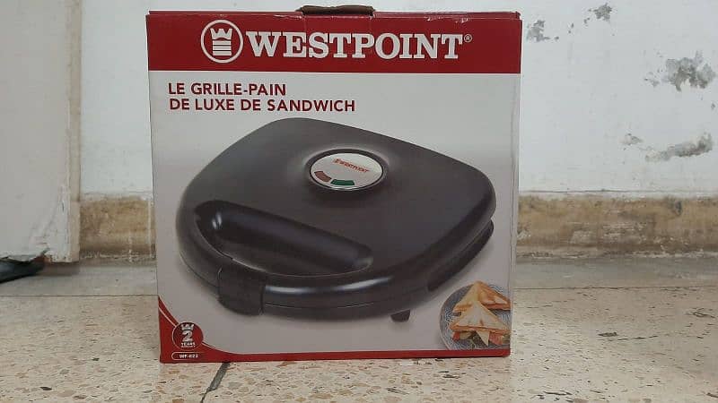 Westpoint Sandwich Maker (WF-622) Brand New 3