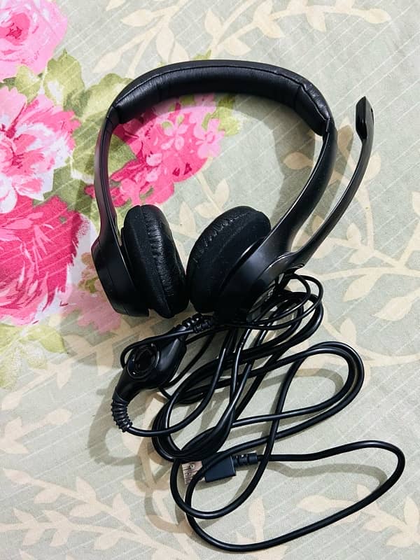 Logitech H390 USB Headset 0