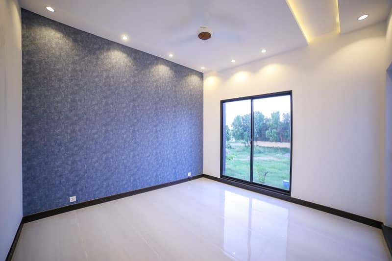 Near To Park 10 Marla Modern Designer Bungalow For Sale 3