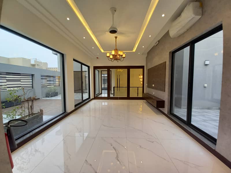 Luxurious 1 Kanal Home With Park Views In Dha Phase 6 25