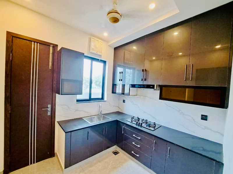 5 Marla Out Class Stylish Luxury Bungalow For Rent In DHA Phase 9 Prism (C-Block) 4