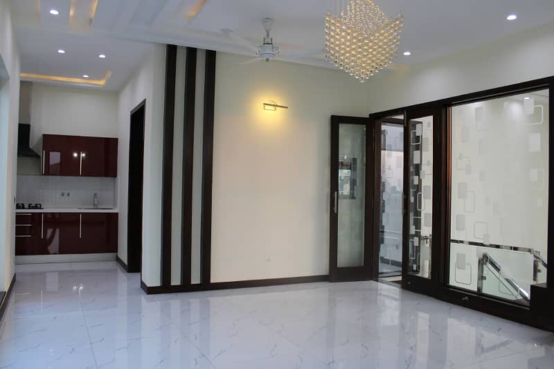 1 Kanal Luxury House For Rent In Phase 6 DHA Lahore 20