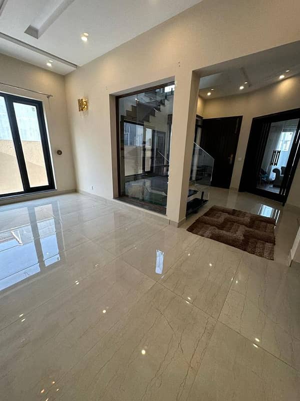 Exceptional Comfort Beautiful 10 Marla House For Rent In DHA Phase 5 26