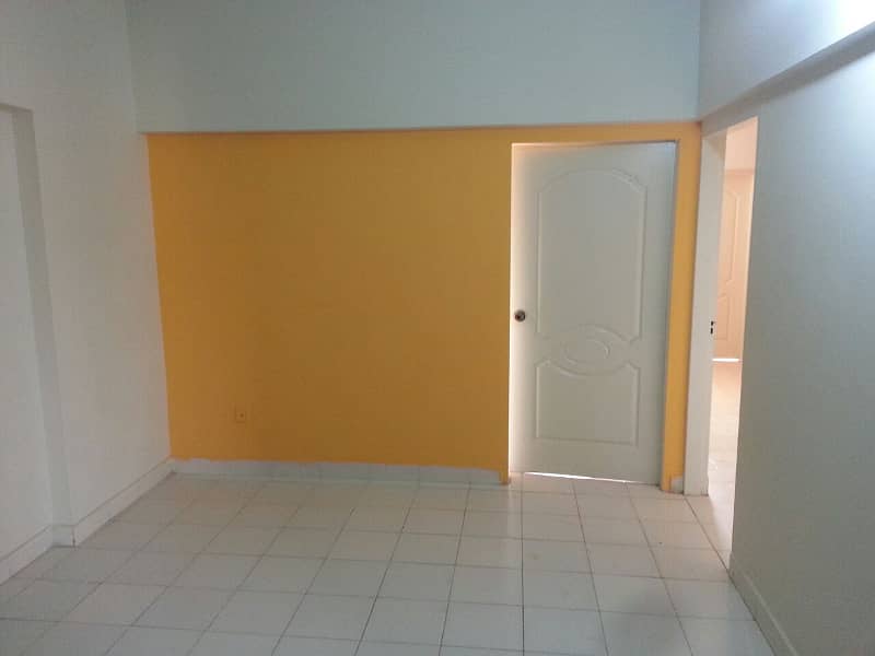 2 Bed DD Apartment for Sale in Universal Heights Jauhar Block 16 3