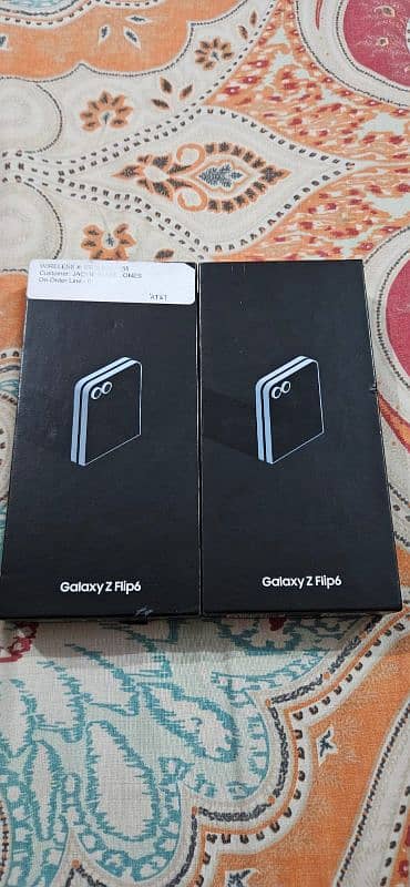 Samsung Z Flip 6  Box packed 10