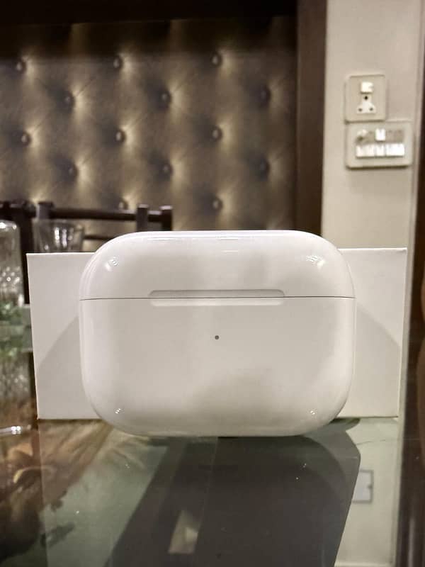 Airpods Pro 2nd Generation UK model 3