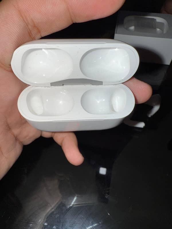 Airpods Pro 2nd Generation UK model 9