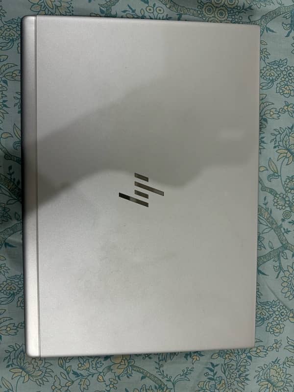 Hp elite book 840 G 6.8 gb ram 500gb hard 0